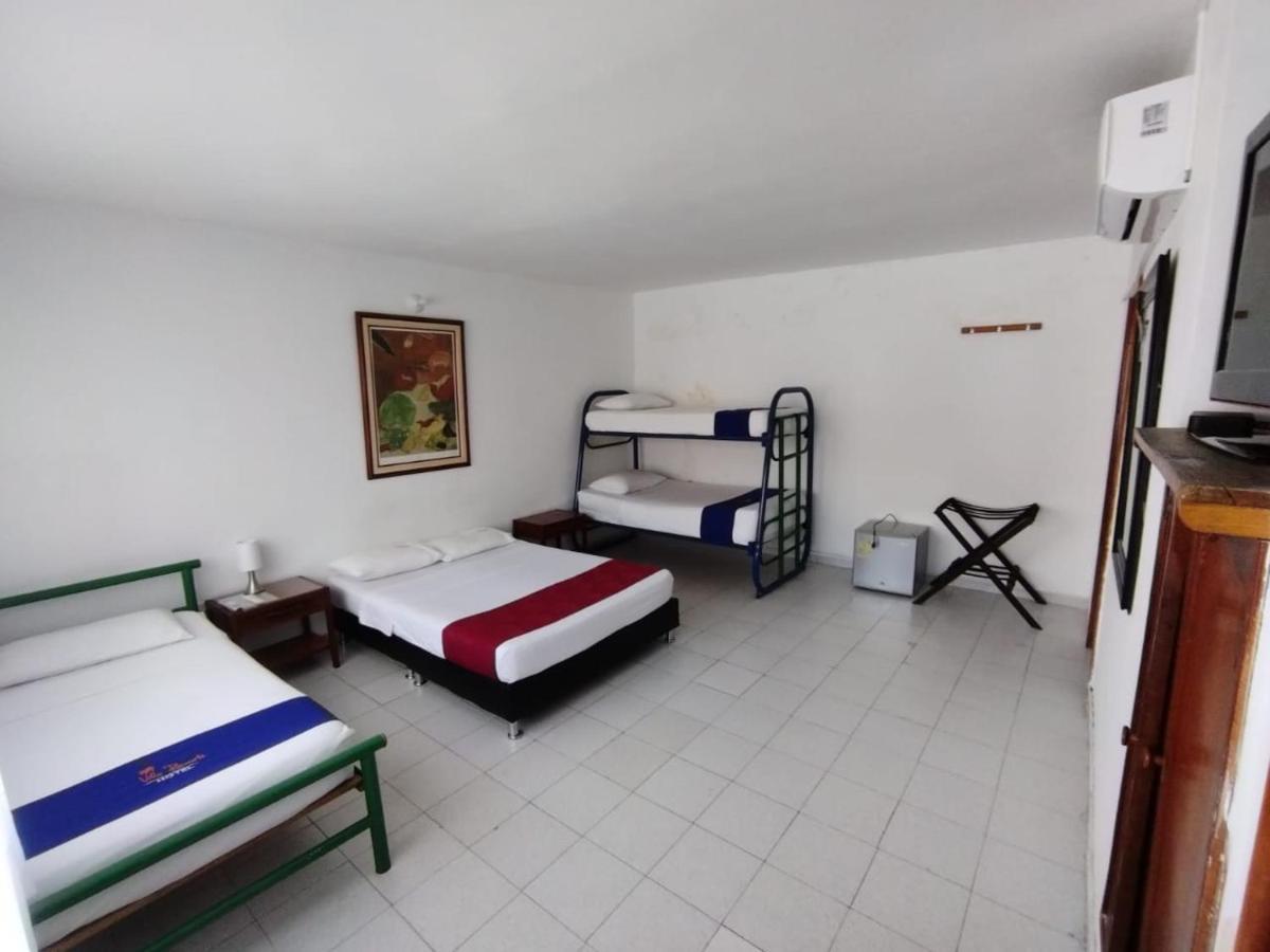 Hotel Villa Ricaurte Esterno foto