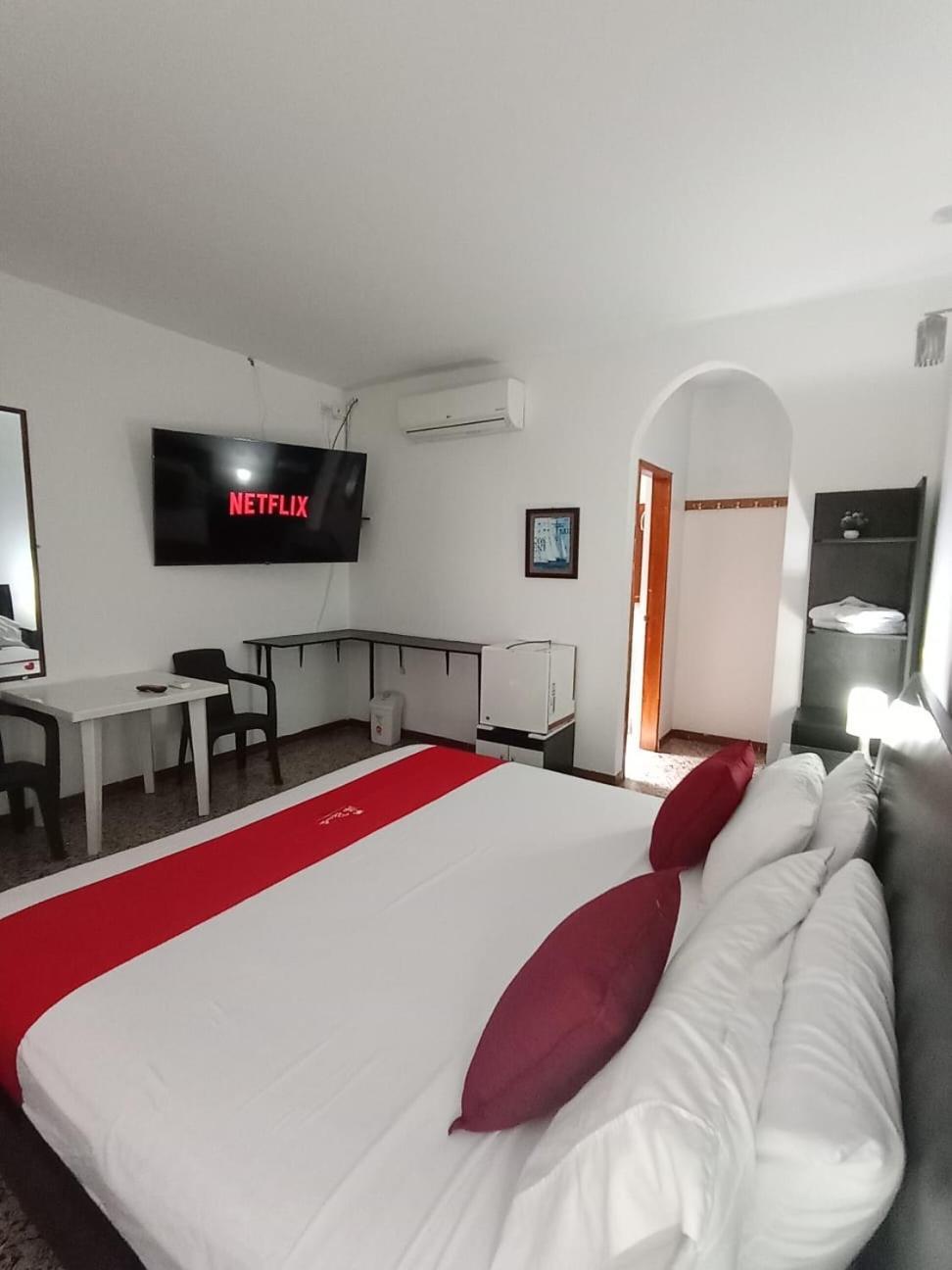 Hotel Villa Ricaurte Esterno foto