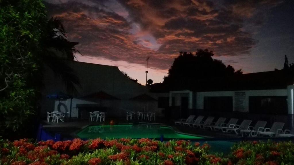 Hotel Villa Ricaurte Esterno foto